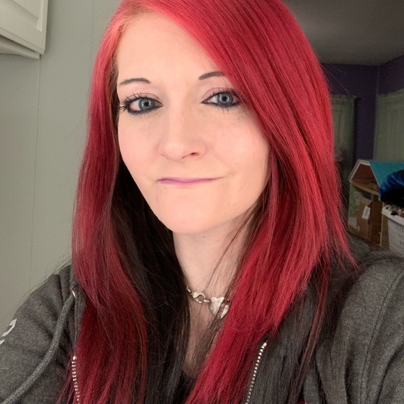 Meet your Posher, Elizabeth - Picture 1 of 1